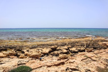  Kıbrıs Rum Kesimi 'nin Ayia Napa kentindeki kıyı şeridi manzarası