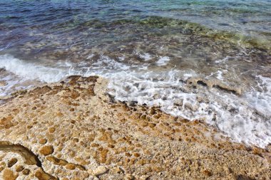 Kıbrıs Rum Kesimi 'nin Ayia Napa kentindeki kıyı şeridi manzarası