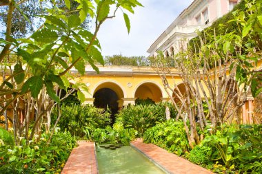 Saint-Jean-Cap-Ferrat, Fransa 'daki Villa Emiri de Rothschild Parkı