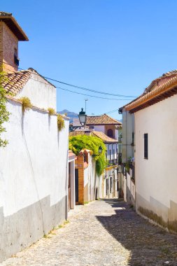 Granada, İspanya 'da şehir merkezinin dar sokakları
