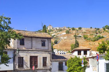 Mirador Morente ve San Miguel Alto Kilisesi 'nden Granada, İspanya' ya bakın.