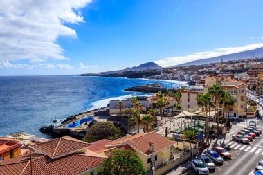 Güneşli bir günde Candelaria şehri Panoraması, Santa Cruz de Tenerife, İspanya