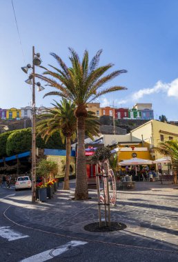 Candelaria, Santa Cruz de Tenerife, İspanya 'da güneşli bir günde tipik mimarlık