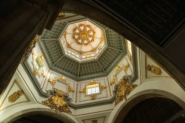 Candelaria 'daki Meryem Ana Bazilikası, Santa Cruz de Tenerife, İspanya