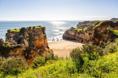 Lagos, Algarve, Portekiz 'deki Batata Plajı (Praia da Batata)