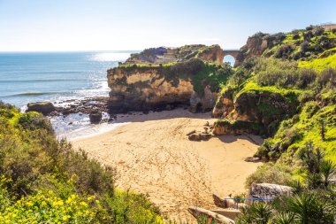 Lagos, Algarve, Portekiz 'deki Batata Plajı (Praia da Batata)