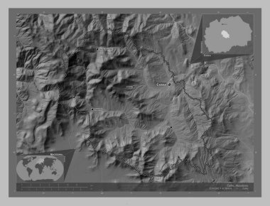 Caska, Makedonya belediyesi. Gölleri ve nehirleri olan gri tonlama yükseklik haritası. Bölgenin büyük şehirlerinin yerleri ve isimleri. Köşedeki yedek konum haritaları