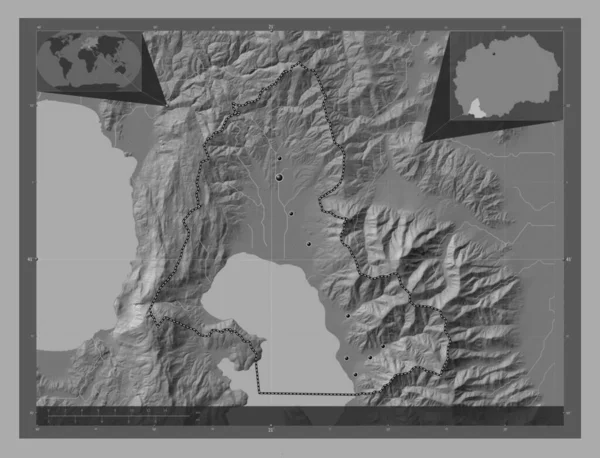 マケドニア共和国の自治体 湖や川と二階の標高マップ 地域の主要都市の場所 コーナー補助位置図 — ストック写真