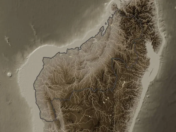 Mahajanga, Madagaskar özerk vilayeti. Yükseklik haritası sepya tonlarında göller ve nehirlerle renklendirilmiş