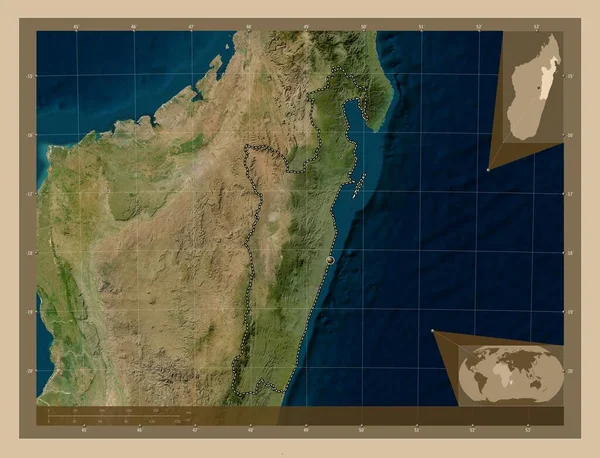 マダガスカル自治州トマシナ 低解像度衛星地図 コーナー補助位置図 — ストック写真
