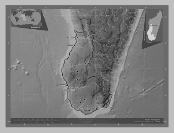 马达加斯加的自治省 托利亚里 带有湖泊和河流的灰度高程图 该区域主要城市的地点和名称 角辅助位置图 — 图库照片