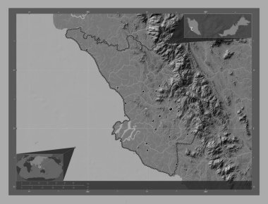 Selangor, Malezya Eyaleti. Göllü ve nehirli çift katlı yükseklik haritası. Bölgenin büyük şehirlerinin yerleri. Köşedeki yedek konum haritaları