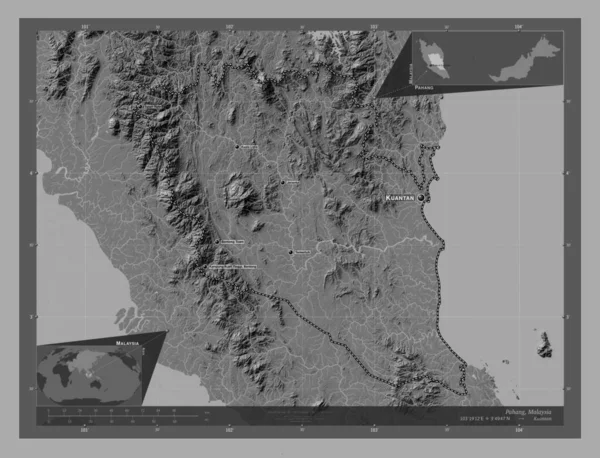 マレーシアのパハン州 湖や川と二階の標高マップ 地域の主要都市の位置と名前 コーナー補助位置図 — ストック写真