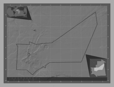 Adrar, Moritanya bölgesi. Göllü ve nehirli çift katlı yükseklik haritası. Bölgenin büyük şehirlerinin yerleri. Köşedeki yedek konum haritaları