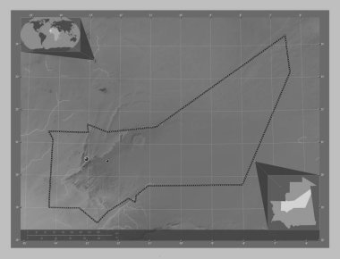 Adrar, Moritanya bölgesi. Gölleri ve nehirleri olan gri tonlama yükseklik haritası. Bölgenin büyük şehirlerinin yerleri. Köşedeki yedek konum haritaları