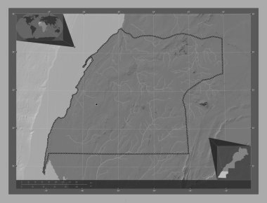 Dakhla-Oued Ed-Dahab, Fas bölgesi. Göllü ve nehirli çift katlı yükseklik haritası. Bölgenin büyük şehirlerinin yerleri. Köşedeki yedek konum haritaları