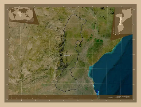 モザンビーク共和国のマニカ県 低解像度衛星地図 地域の主要都市の位置と名前 コーナー補助位置図 — ストック写真