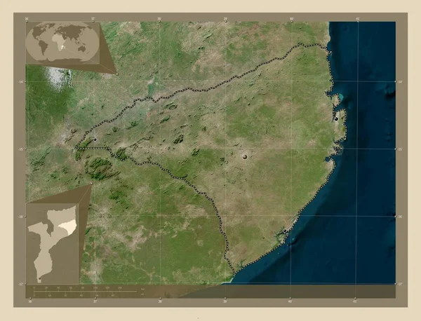モザンビーク共和国のナンプラ州 高解像度衛星地図 地域の主要都市の場所 コーナー補助位置図 — ストック写真