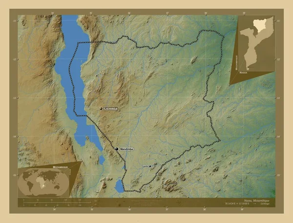 モザンビークのナサ州 湖や川と色の標高マップ 地域の主要都市の位置と名前 コーナー補助位置図 — ストック写真