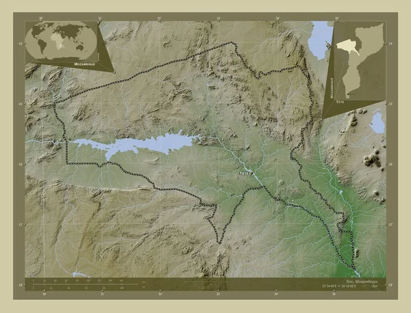 モザンビーク共和国のテテ県 湖や川とWikiスタイルで着色された標高マップ 地域の主要都市の位置と名前 コーナー補助位置図 — ストック写真