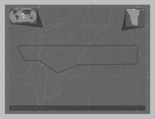 ナミビアのオアンゲナ県 湖や川とグレースケールの標高マップ 地域の主要都市の場所 コーナー補助位置図 — ストック写真