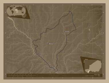 Dosso, Nijer Bölümü. Yükseklik haritası sepya tonlarında göller ve nehirlerle renklendirilmiş. Bölgenin büyük şehirlerinin yerleri ve isimleri. Köşedeki yedek konum haritaları