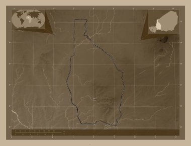 Tahoua, Nijer Bölümü. Yükseklik haritası sepya tonlarında göller ve nehirlerle renklendirilmiş. Köşedeki yedek konum haritaları