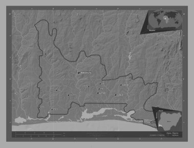 Ogun, Nijerya eyaleti. Göllü ve nehirli çift katlı yükseklik haritası. Bölgenin büyük şehirlerinin yerleri ve isimleri. Köşedeki yedek konum haritaları