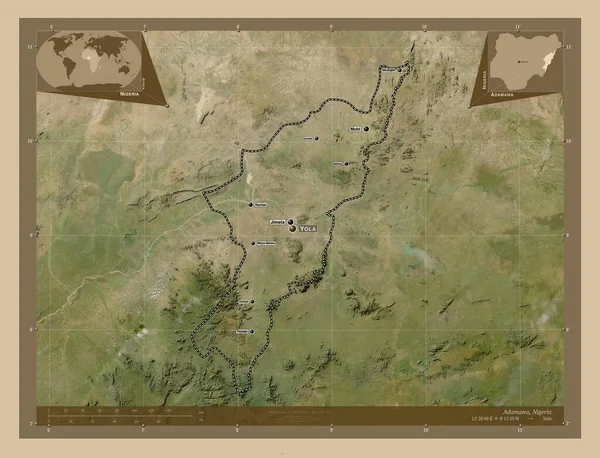 アダマワ ナイジェリアの州 低解像度衛星地図 地域の主要都市の位置と名前 コーナー補助位置図 — ストック写真