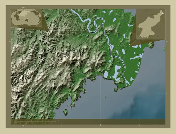 理由は 直接北朝鮮の都市を支配した 湖や川とWikiスタイルで着色された標高マップ 地域の主要都市の場所 コーナー補助位置図 — ストック写真