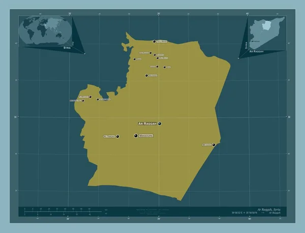シリアのアルラッカ州 しっかりした色の形 地域の主要都市の位置と名前 コーナー補助位置図 — ストック写真