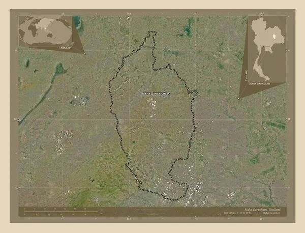 タイ王国のマハ サラカム州 高解像度衛星地図 地域の主要都市の位置と名前 コーナー補助位置図 — ストック写真
