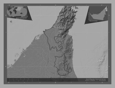 Ras El Haymah, Birleşik Arap Emirlikleri 'nden. Göllü ve nehirli çift katlı yükseklik haritası. Bölgenin büyük şehirlerinin yerleri ve isimleri. Köşedeki yedek konum haritaları