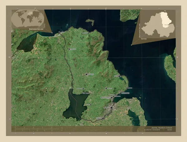 北アイルランドのアントリム州 高解像度衛星地図 地域の主要都市の位置と名前 コーナー補助位置図 — ストック写真