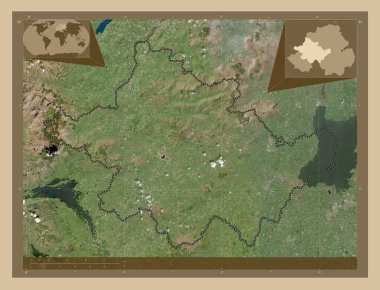 Tyrone, Kuzey İrlanda bölgesi. Düşük çözünürlüklü uydu. Köşedeki yedek konum haritaları