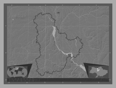 Kiev, Ukrayna bölgesi. Göllü ve nehirli çift katlı yükseklik haritası. Köşedeki yedek konum haritaları