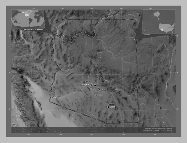 美国亚利桑那州亚利桑那州Arizona State America 带有湖泊和河流的灰度高程图 该区域主要城市的地点和名称 角辅助位置图 — 图库照片