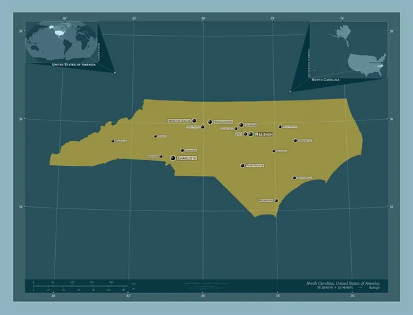 ノースカロライナ州 アメリカ合衆国の州 しっかりした色の形 地域の主要都市の位置と名前 コーナー補助位置図 — ストック写真