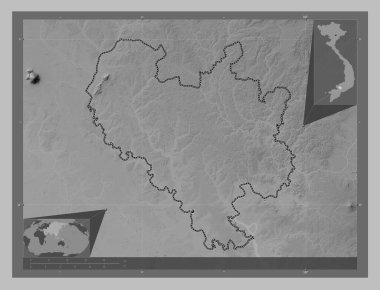 Binh Duong, Vietnam vilayeti. Gölleri ve nehirleri olan gri tonlama yükseklik haritası. Bölgenin büyük şehirlerinin yerleri. Köşedeki yedek konum haritaları