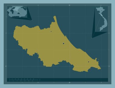 Ha Tinh, Vietnam vilayeti. Katı renk şekli. Bölgenin büyük şehirlerinin yerleri. Köşedeki yedek konum haritaları