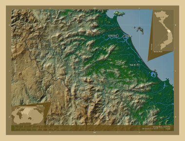 Quang Nam, Vietnam vilayeti. Gölleri ve nehirleri olan renkli yükseklik haritası. Bölgenin büyük şehirlerinin yerleri ve isimleri. Köşedeki yedek konum haritaları