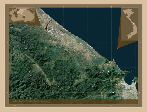 Thua Thien ベトナムの州 低解像度衛星地図 地域の主要都市の場所 コーナー補助位置図 — ストック写真