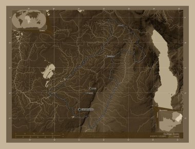 Muchinga, Zambiya vilayeti. Yükseklik haritası sepya tonlarında göller ve nehirlerle renklendirilmiş. Bölgenin büyük şehirlerinin yerleri ve isimleri. Köşedeki yedek konum haritaları