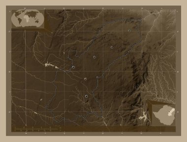 Mashonaland East, Zimbabwe vilayeti. Yükseklik haritası sepya tonlarında göller ve nehirlerle renklendirilmiş. Bölgenin büyük şehirlerinin yerleri. Köşedeki yedek konum haritaları