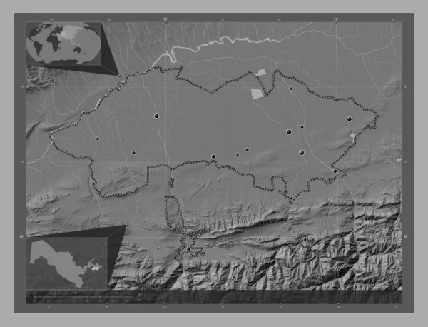フェルガナ ウズベキスタンの地域 湖や川と二階の標高マップ 地域の主要都市の場所 コーナー補助位置図 — ストック写真