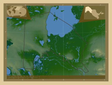 Karakalpakistan, Özbekistan 'ın otonom bölgesi. Gölleri ve nehirleri olan renkli yükseklik haritası. Köşedeki yedek konum haritaları