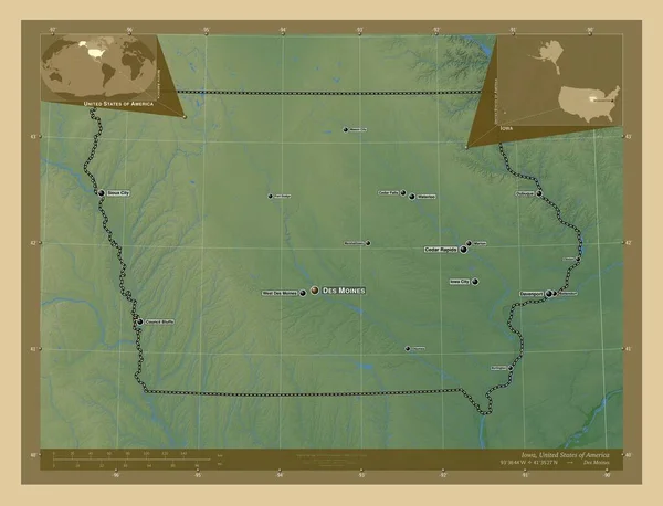 美国爱荷华州 有湖泊和河流的彩色高程图 该区域主要城市的地点和名称 角辅助位置图 — 图库照片