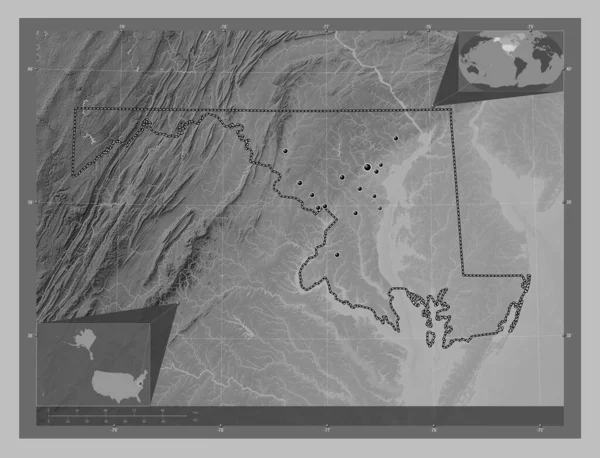 メリーランド州 アメリカ合衆国の州 湖や川とグレースケールの標高マップ 地域の主要都市の場所 コーナー補助位置図 — ストック写真