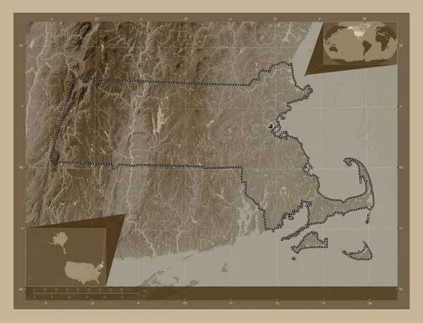 マサチューセッツ州 アメリカ合衆国の州 湖や川とセピアトーンで着色された標高マップ コーナー補助位置図 — ストック写真