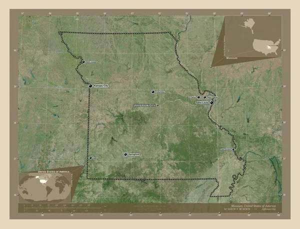 ミズーリ州 アメリカ合衆国の州 高解像度衛星地図 地域の主要都市の位置と名前 コーナー補助位置図 — ストック写真